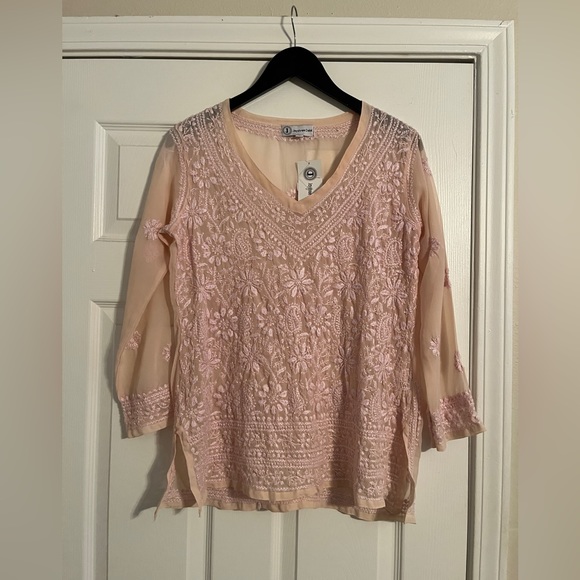 Jayshree Dalal. Women’s Top. Crepe. India. Hand Embroidered. Size Small. NWT. - Picture 1 of 5